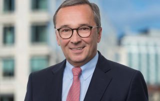 AESC Lifetime Achievement Award Presented to Thomas Becker